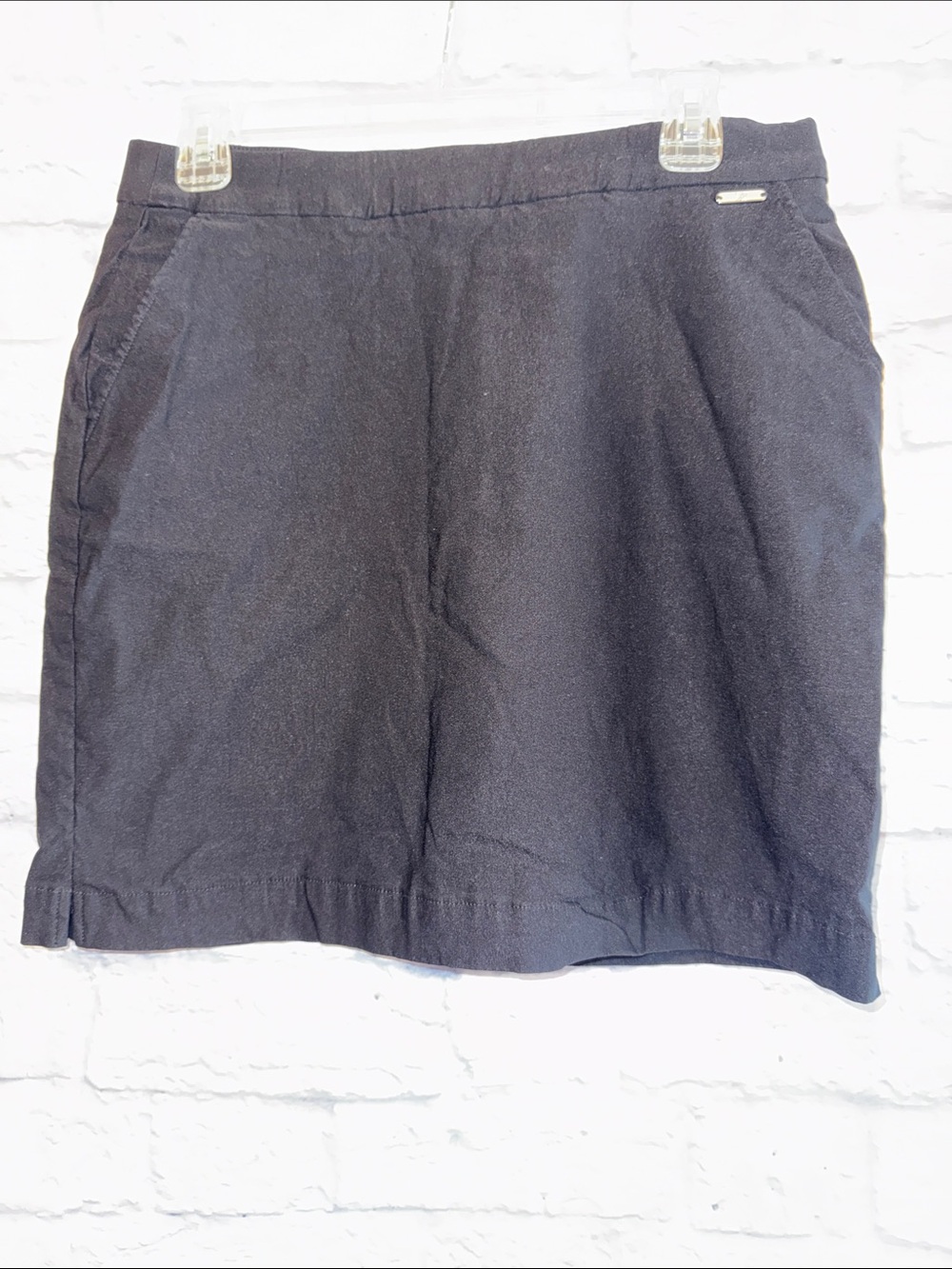 Rafaella Black Flat-Front Women’s Skorts